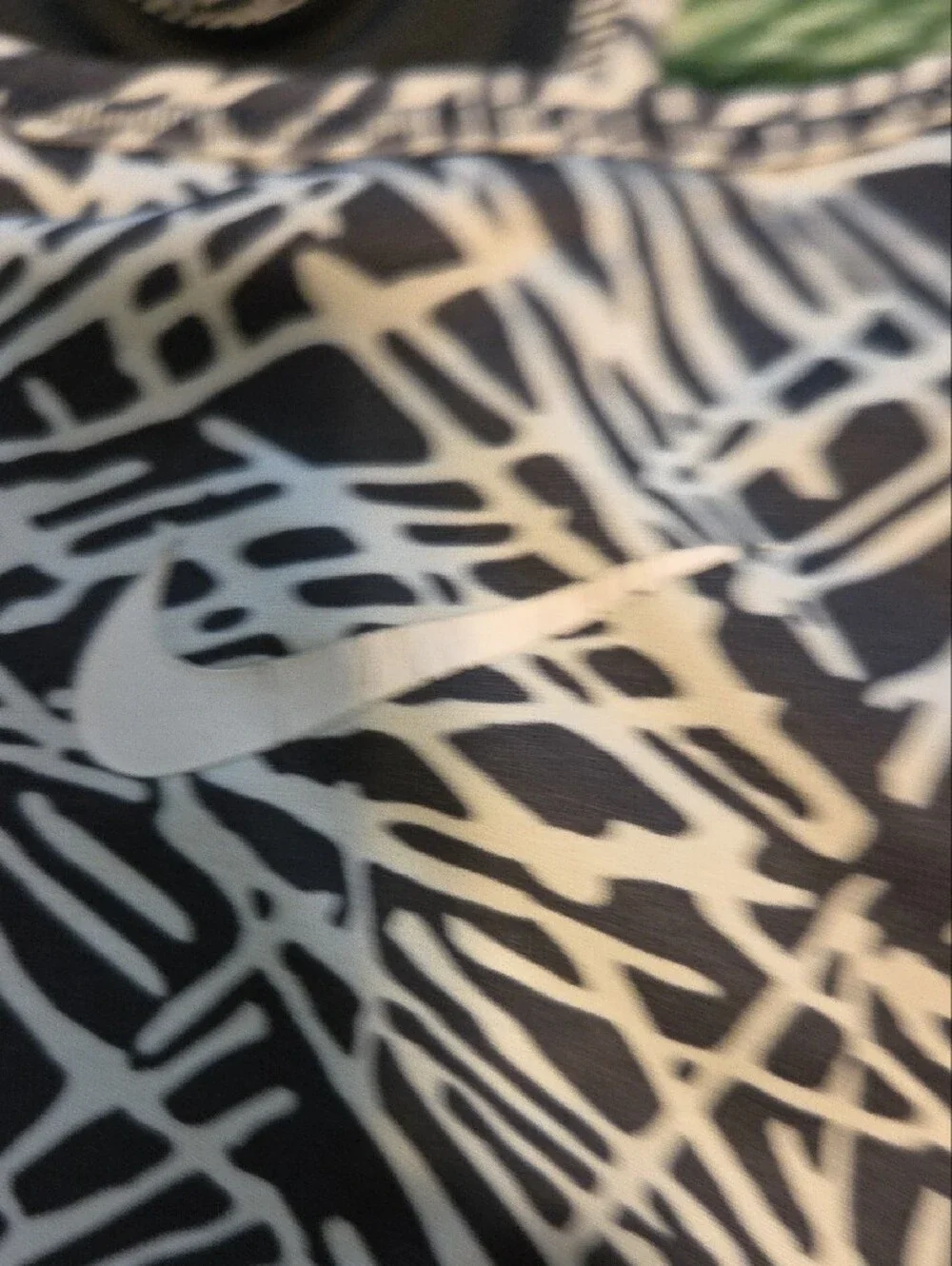 Nike Pro Black and White Abstract-Print Sports Bra Size Small